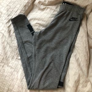 Nike leggings